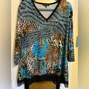 Boho Chic blue cheetah tunic size large LIKE NEW